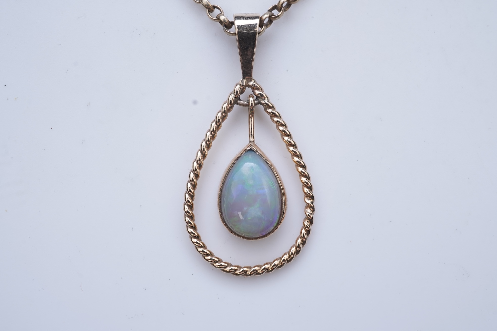 An opal pendant necklace